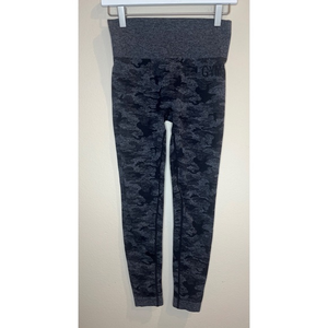 Gymshark Camo Seamless‎ Full Length Leggings Size Medium